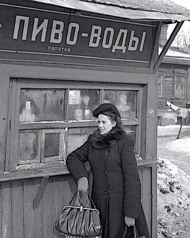 8. Когда-то их ласково обзывали "палатка" 90-е, комок, ларек, магазины 90-х, ностальгия