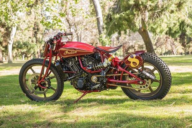 Roland Sands Design. Компания из Лонг-Бич (Калифорния), производящая кастомные мотоциклы, запчасти, аксессуары. На снимке безусловный шедевр – кастомный RSD Scout, построенный с использованием элементов подлинного Indian.