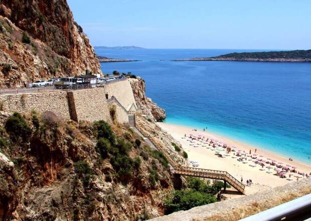 Вход на пляж Капуташ