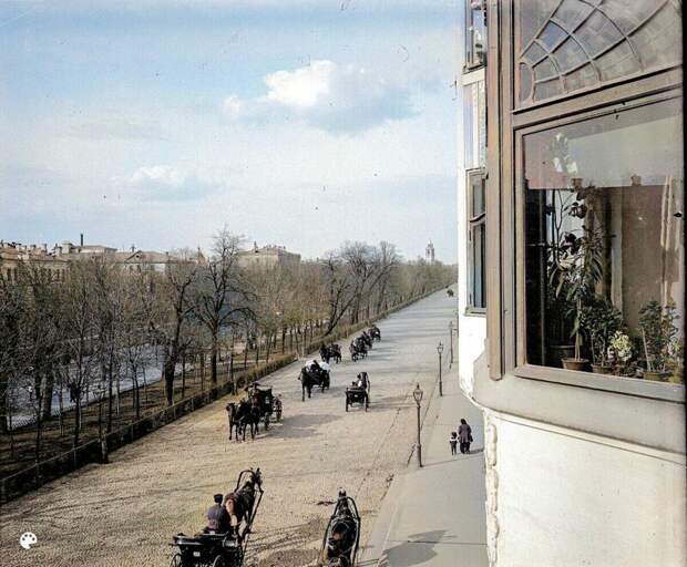 Тверской бульвар из окна.