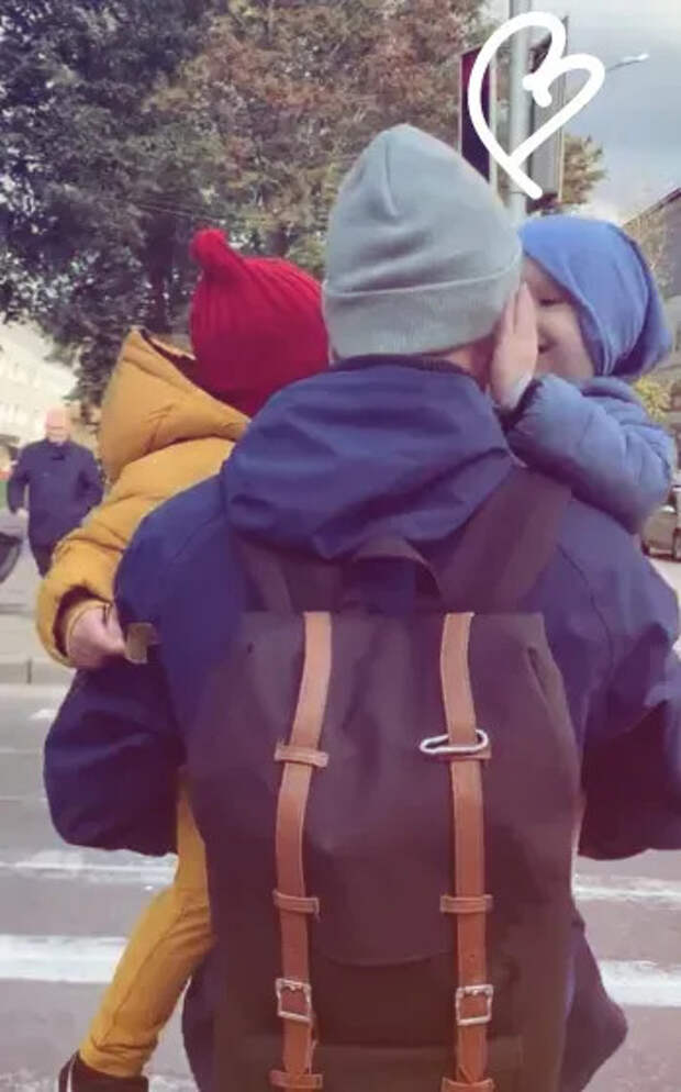 Юра Борисов с дочерьми