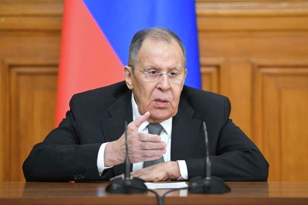 Лавров и глава МИД Омана обсудили переговоры между США и Ираном