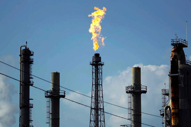 Минэнерго: США высвободят 172 млн баррелей нефти из стратегических запасов