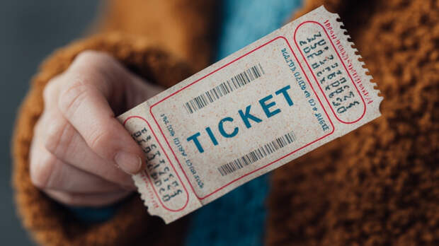 Женщина прислушалась к совету незнакомца и выиграла миллион долларов