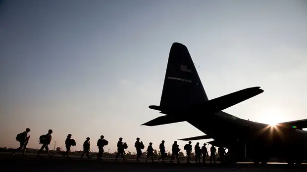 AP: президент США Байден не рассматривает отправку американских военных на Украину