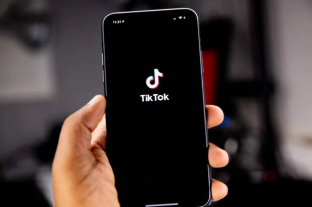 TikTok удалил аккаунты Sputnik и RT на фоне санкций США