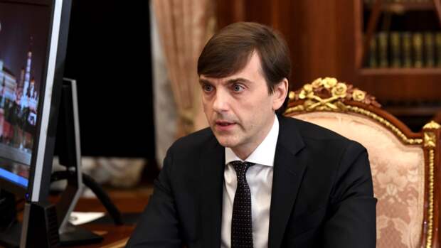 С 1 сентября в школах усилят противоэпидемиологические меры. События дня