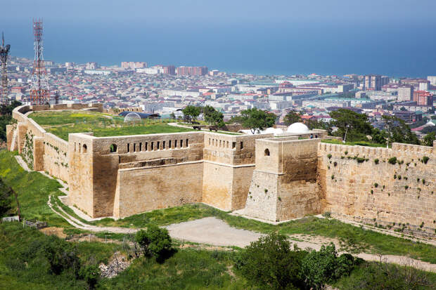 В Дербенте после паводков провели гиперхлорирование питьевой воды