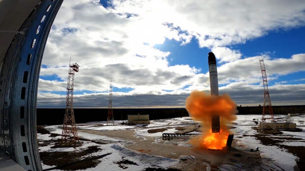 Большая тройка и ядерный тупик: мир после окончания ДСНВ