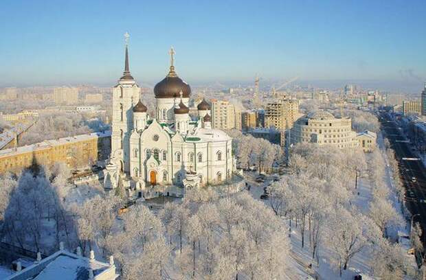 Благовещенский кафедральный собор в Воронеже - один из крупнейших храмов в России