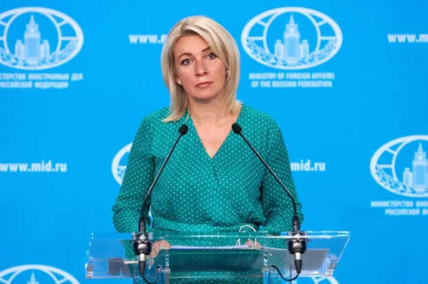 Захарова объяснила смысл воинственных заявлений Макрона