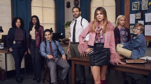 Judy Reyes as Selena, Javicia Leslie as Daphne, Deniz Akdeniz as Lev âOzâ Osman, Daniel Sunjata as Karadec, Kaitlin Olson as Morgan, Amirah J as Ava, and Matthew Lamb as Elliot