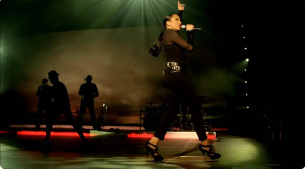 Подмена Шаде Аду: Зрители бьются за возврат денег за билеты на концерт в Петербурге