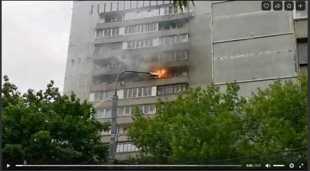 Непотушенная сигарета стала причиной пожара в квартире на Волоколамке
