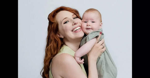 "Я больше не чайлдфри". Ирина Шихман* впервые показала свою годовалую дочь