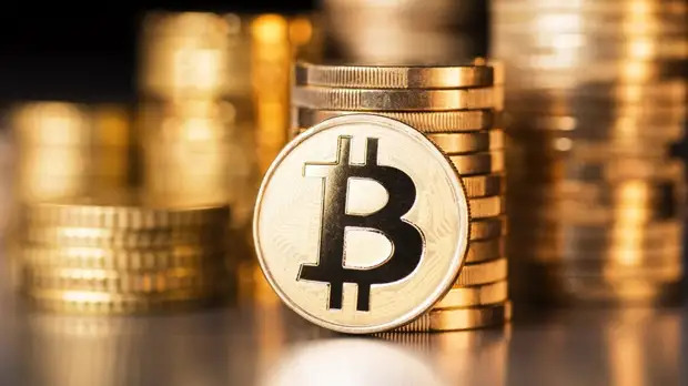 Курс биткоина впервые с мая 2018 года превысил $9 тысяч