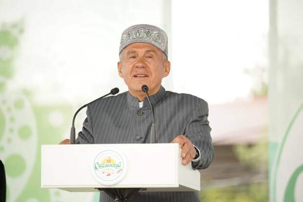 Рөстәм Миңнеханов Казанның уникаль һөнәрләр үзәгендә эш барышын бәяләде