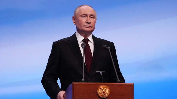 Путин отметил вклад экс-главы ВКС Иванова в развитие космонавтики