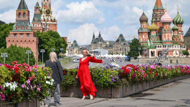 Отдыхаем на День Победы? Россиянам урезали длинные праздники в 2026 году