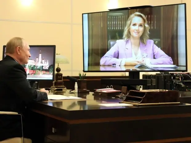 Омбудсмен: 800 российских семей согласились принять детей из Донбасса