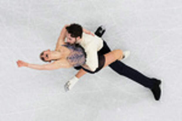 Сара Конти и Никколо Мачии (Италия) / Фото: Bernat Armangue / AP/TASS