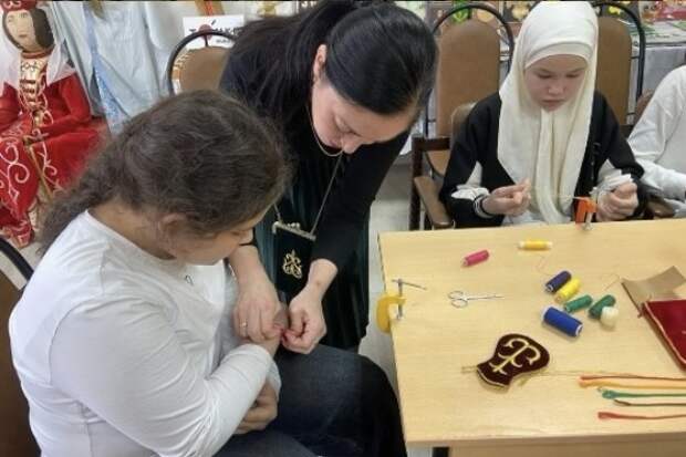 В ауле Блечепсин Адыгеи прошёл мастер-класс по золотому шитью