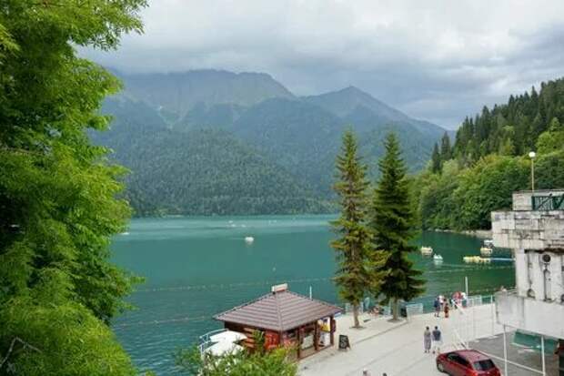 Гагры озеро Рица.