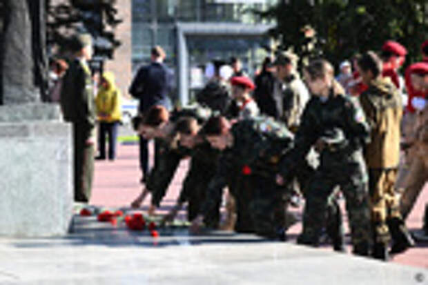 Воинские почести красноармейцев в Барнауле / Фото: barnaul.org