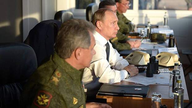 Баранец: учения ядерной триады ВС РФ под командованием Путина стали посланием для НАТО