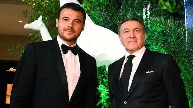 Уже сменила фамилию: отец Эмина Агаларова женился на 27-летней девушке