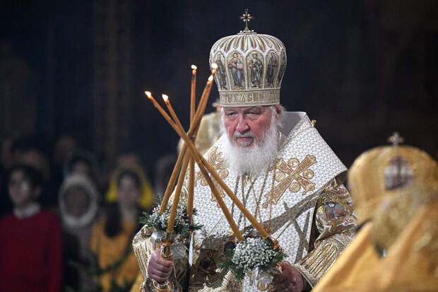 Патриарх Кирилл призвал сопротивляться злу, шарахаясь от него как от проказы
