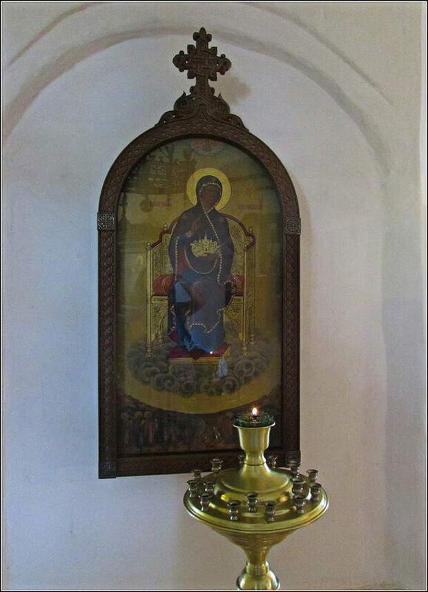 На острове-буяне
