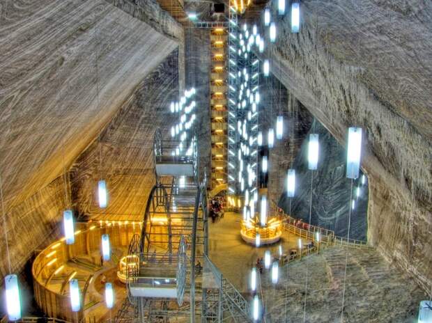 Фантастическая Салина Турда: как старую соляную шахту превратили в туристический рай