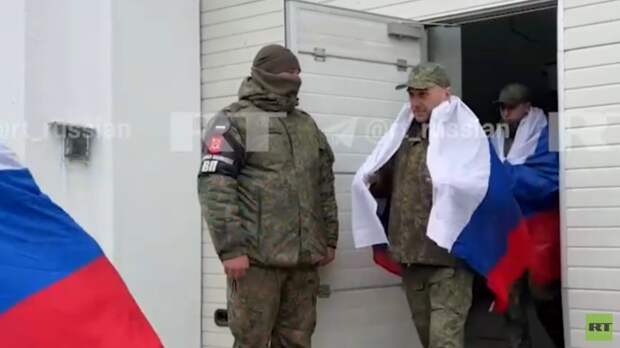 Опубликованы первые кадры с вернувшимися при обмене с Киевом 11 апреля бойцами