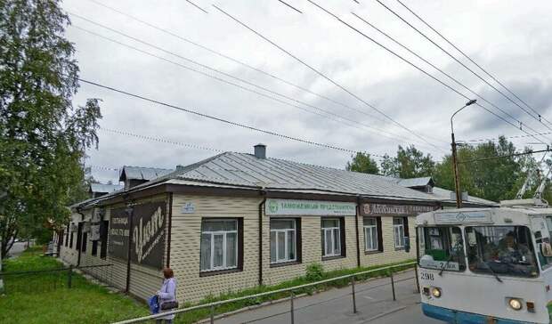 Здание рядом с историческим кварталом Петрозаводска продают в интернете