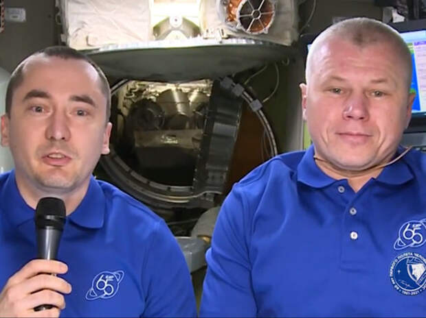 Космонавты на МКС поздравили соотечественников с Днем России