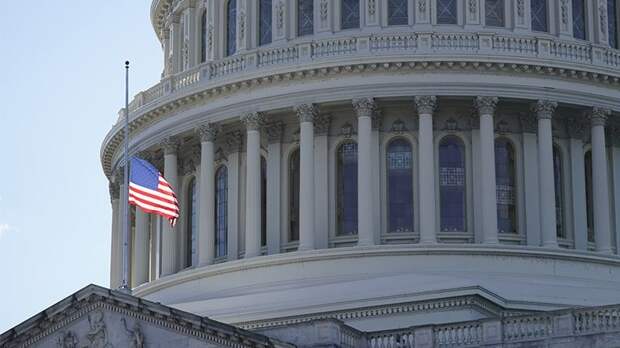 Власти США выделят на помощь Украине еще 12,4 млрд долларов до конца года