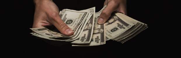 Курс доллара снизился на торгах в Казахстане