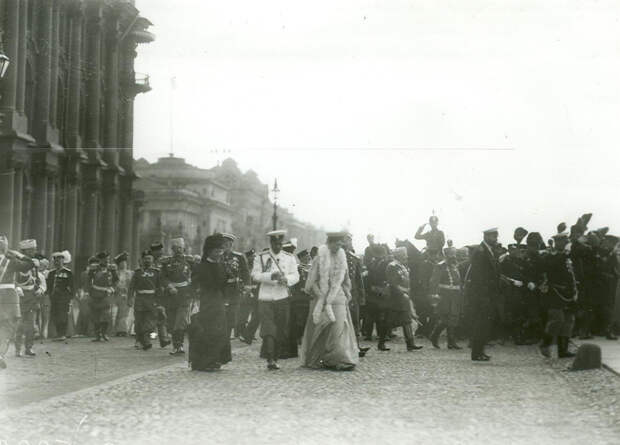 10 чёрно-белых фото с самого первого заседания Госдумы в 1906 году