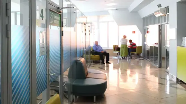 В ЦБ напомнили, что банки не вправе навязывать услуги клиентам