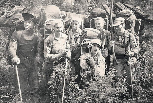 Группа Людмилы Коровиной. Источник: https://cdn.fishki.net/upload/post/2020/11/25/3483204/7-0.jpg