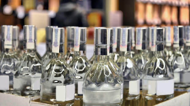 Казахстан стал лидером по импорту российской водки в 2023 году