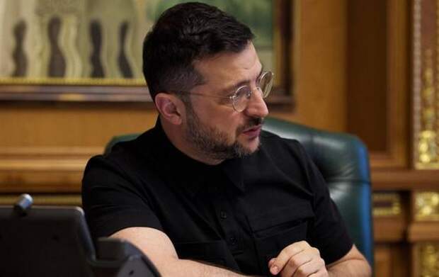 Азаров: коррупционный скандал на Украине оборачивается негативно для Зеленского