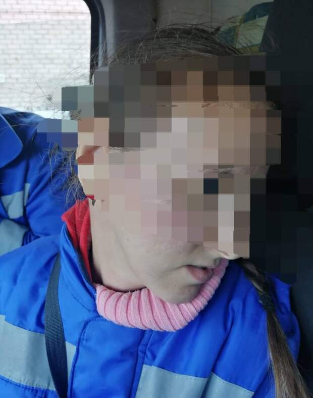 Как рассказали в ГБУЗ «КССМП», вызвавшие скорую помощь супруги находились в состоянии алкогольного опьянения. После осмотра и оказания медпомощи начали оскорблять «скоропомощников» и напали на них с кулаками. Пострадавшие медработники осмотрены коллегами, вызвана полиция. 