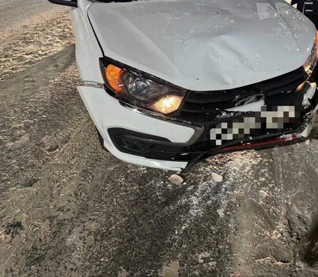 Түбән Камада җиңел машинаның йөртүчесе җәяүлеләр кичүендә хатын-кызны бәрдергән