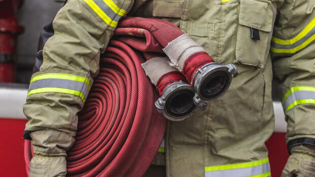 Объекты топливно-энергетического комплекса загорелись в ЛНР из-за атак ВСУ