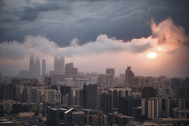 РИА Новости: после переговоров по Украине в Абу-Даби пошел сильный дождь