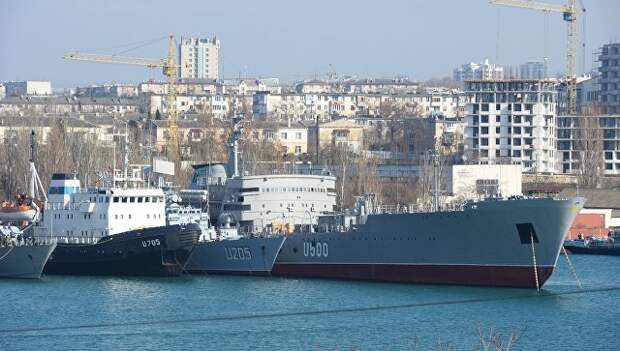 Бывшие корабли ВМС Украины в Севастополе. Архивное фото Бывшие корабли ВМС Украины в Севастополе. Архивное фото