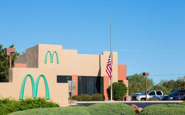 12 фото самых необычных зданий McDonald’s всего мира