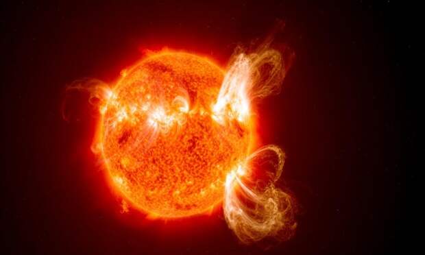 Мощная солнечная вспышка обрушилась на Землю с рекордной волной протонов